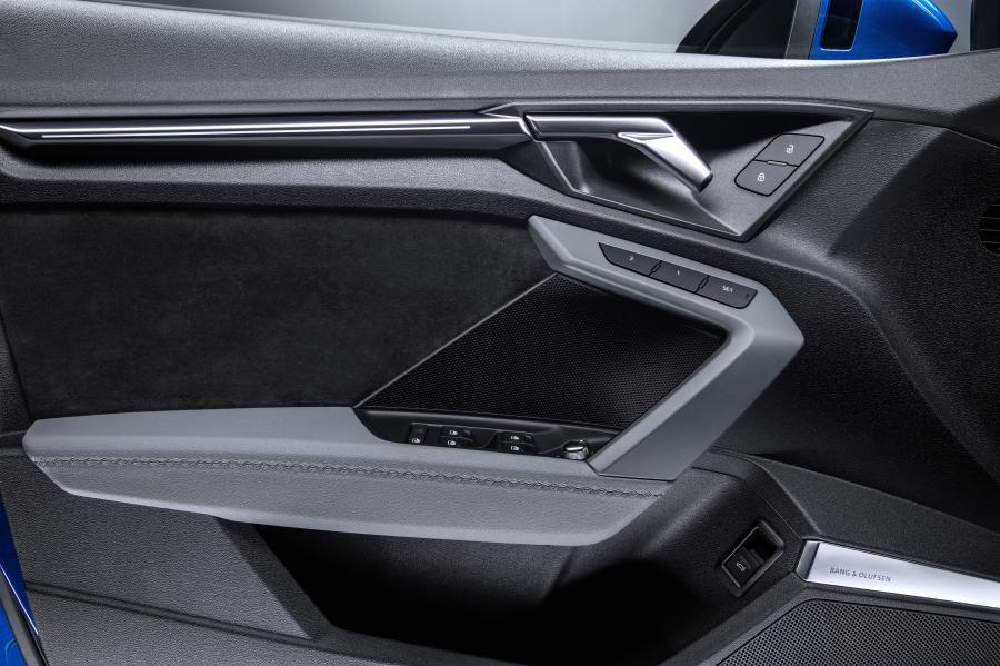 Детали интерьера Audi A3 Sportback 35 TFSI 2020 года  (WW) (фото 37 из 57)